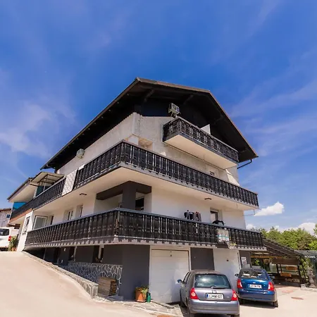 Kozarje Gostinjska kuća