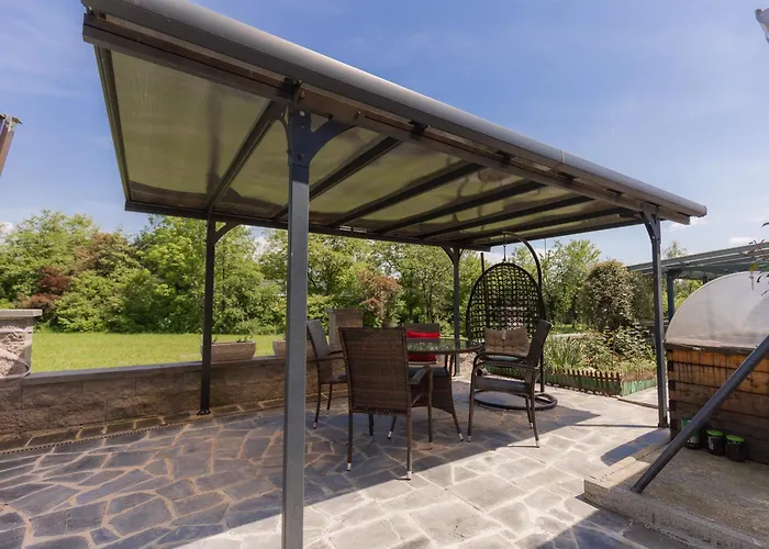 Kozarje Hiša za goste *