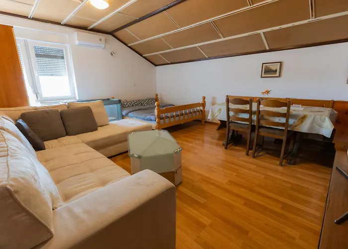 Kozarje بيت ضيافة ليوبليانا